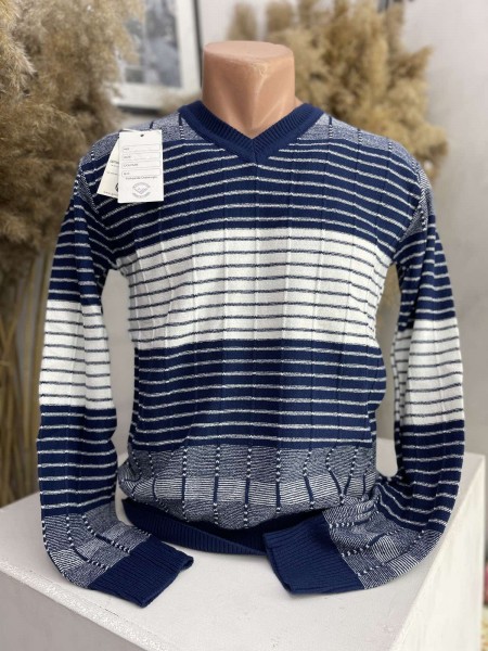 Чоловічий светр синій з класичним орнаментом