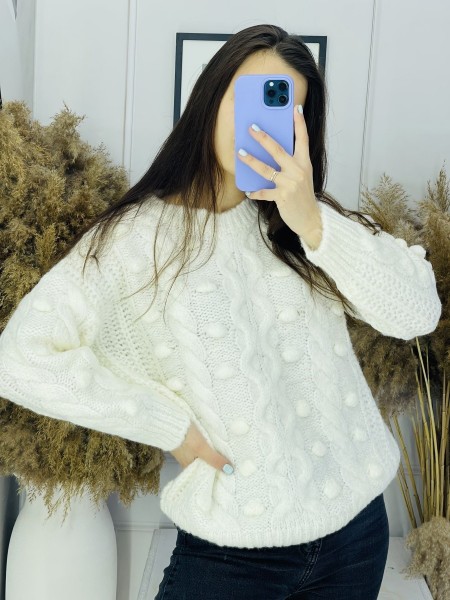Неймовірний , об'ємний та стильний светр