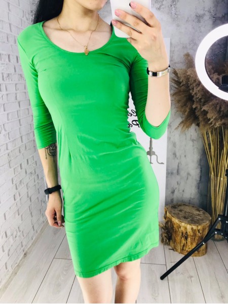 Зелена корегуюча сукня