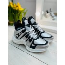 Високі жіночі кроси луі