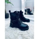 Зимові ботинки на натуральній шерсті чорного кольору