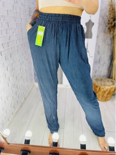 Зручні та легкі на кожен день літа