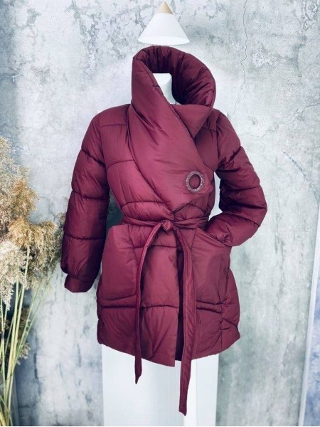 Зимова, жіночна куртка на запах