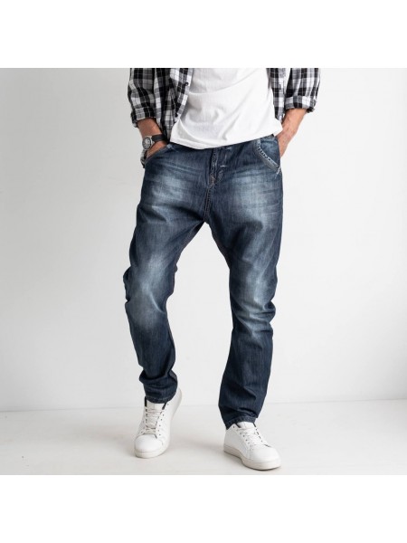 Стильні чоловічі джинси на кожен день