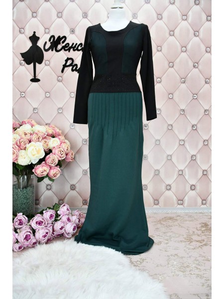 Шикарне смарагдове плаття в підлогу