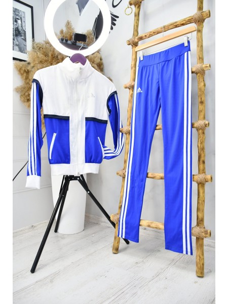 Класичний спортивний, было-блакитний костюм БРАК ( невеликы плями, потребуэ прання)
