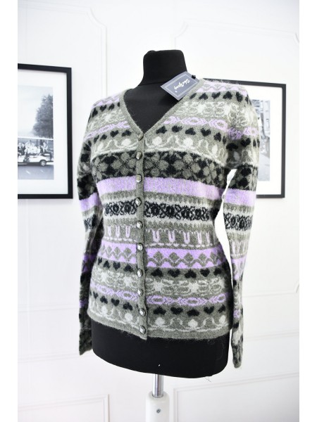 Махровий светер з етнічним малюнком