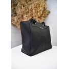 Ділова жіноча сумка в темних кольорах