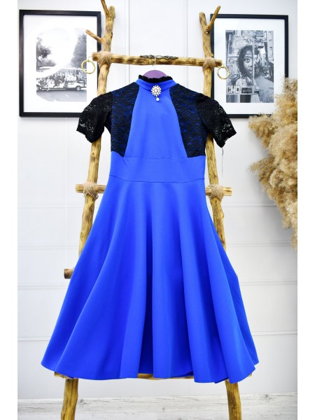 Розкішна синя сукня комбінована з мереживом