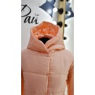 Легка пудрова куртка на холодну осінь